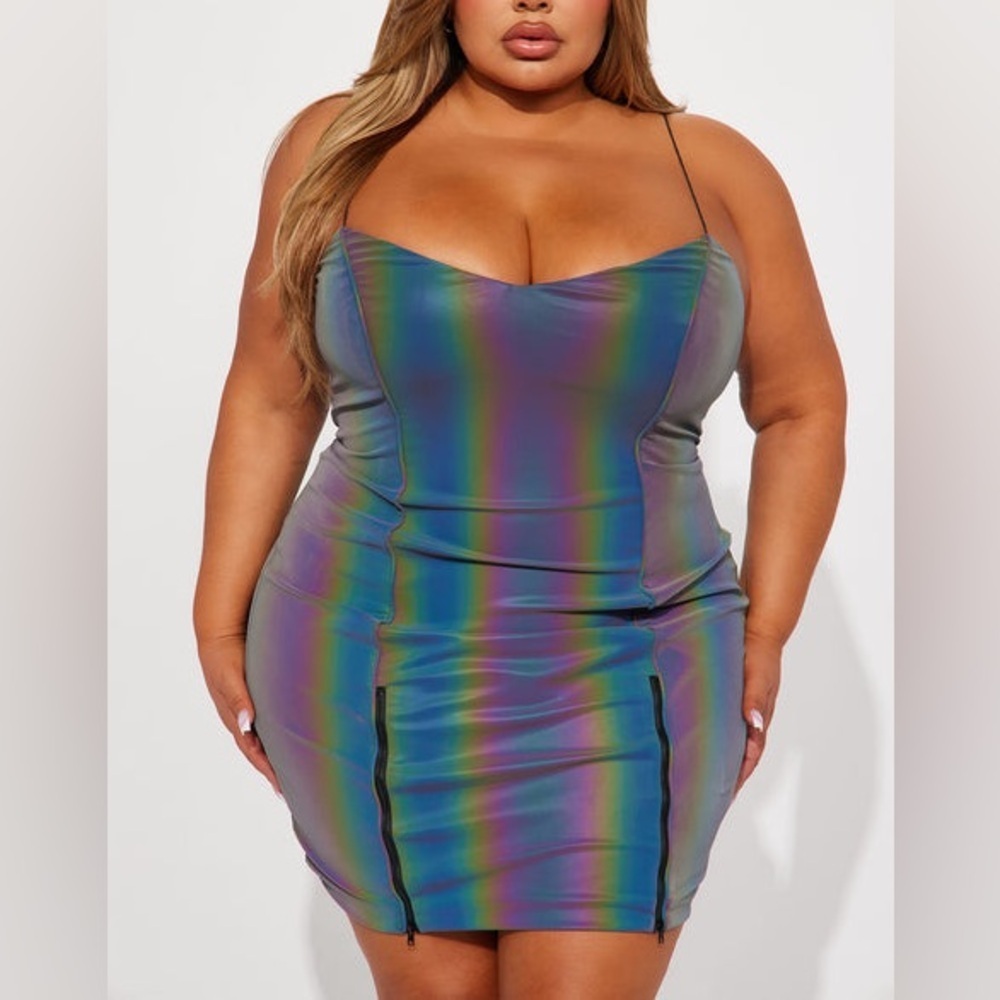 SOLD ********Fashion Nova STOP TRAFFIC REFLECTIVE MINI DRESS HOURGLASS SIZE 1X